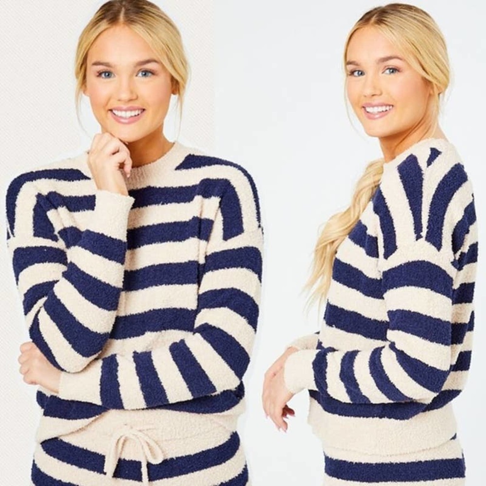 SOLD LIVE Semi Crop Chenille Sweater NEW L Chenille Sweater - Picture 1 of 5